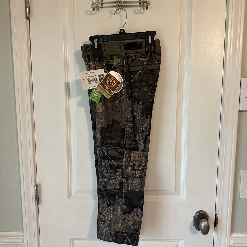 💥💥NWT BOYS Drake fleece lined camo pants